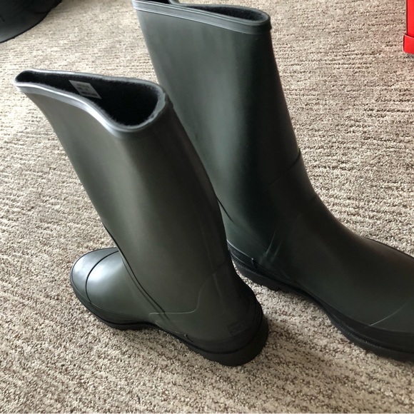 “Kathy Jean” Green Over Calf Rubber Boots - Picture 2 of 10